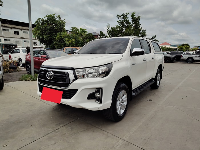 TOYOTA Hilux