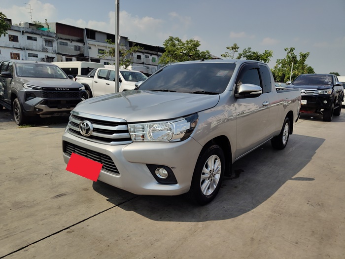 TOYOTA Hilux