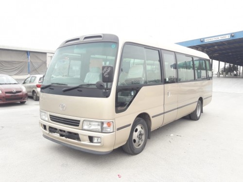 TOYOTA Coaster