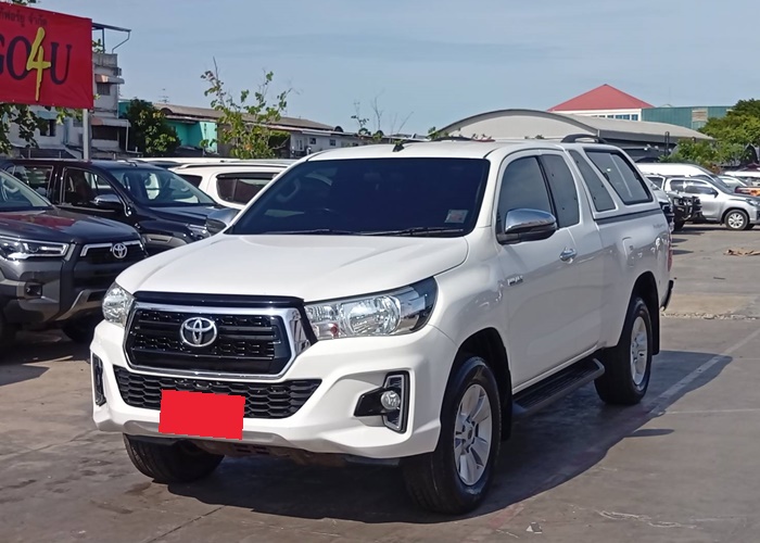 TOYOTA Hilux