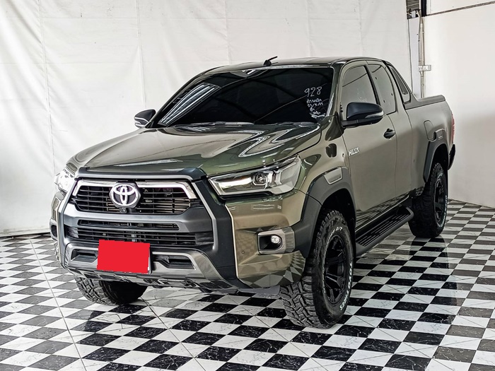 TOYOTA Hilux