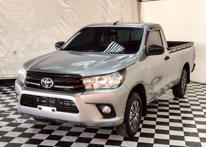 TOYOTA Hilux