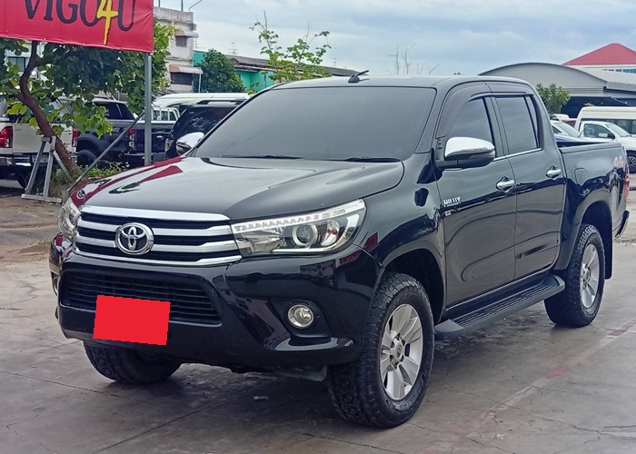 TOYOTA Hilux