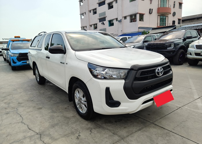TOYOTA Hilux