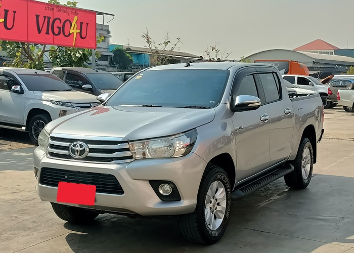 TOYOTA Hilux