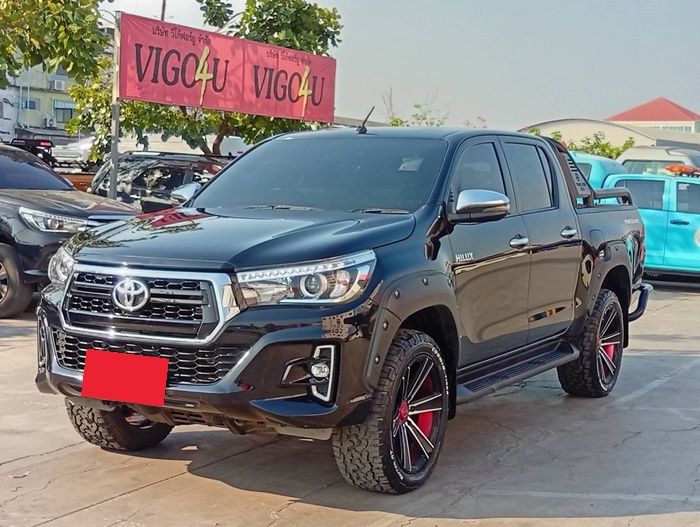TOYOTA Hilux