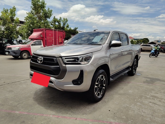 TOYOTA Hilux