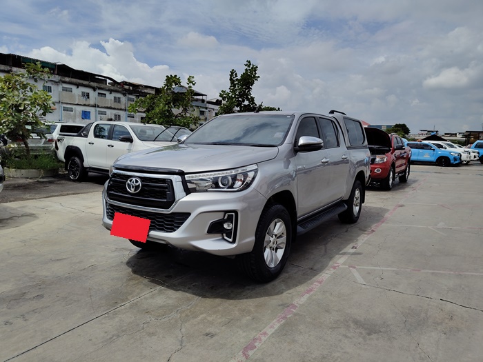 TOYOTA Hilux