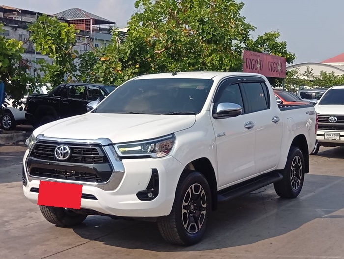 TOYOTA Hilux