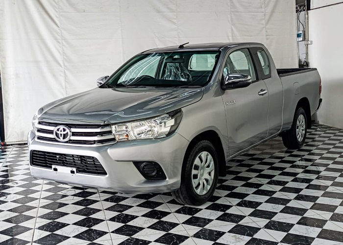 TOYOTA Hilux