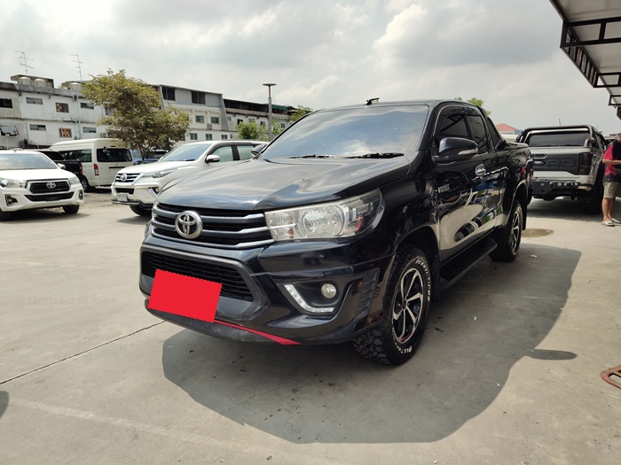 TOYOTA Hilux