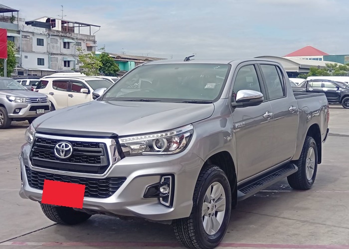 TOYOTA Hilux