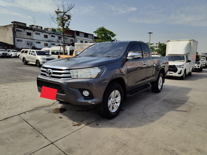 TOYOTA Hilux