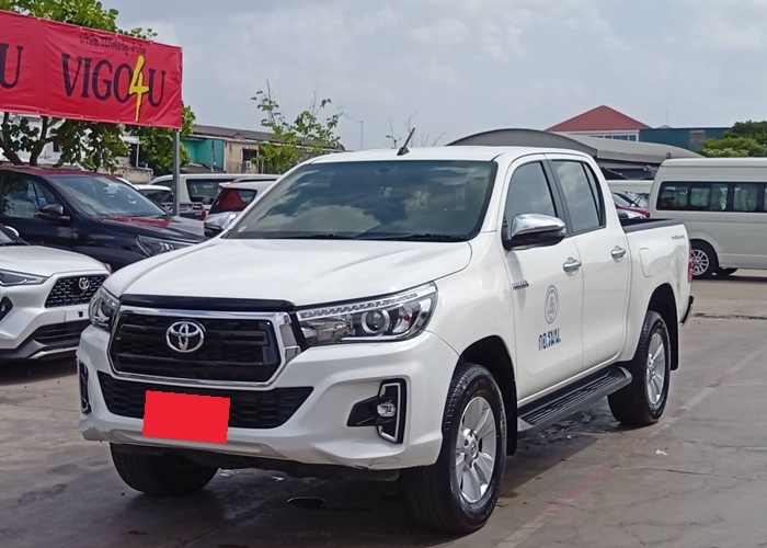 TOYOTA Hilux