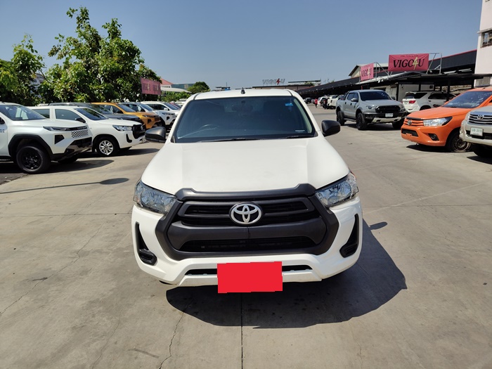 TOYOTA Hilux