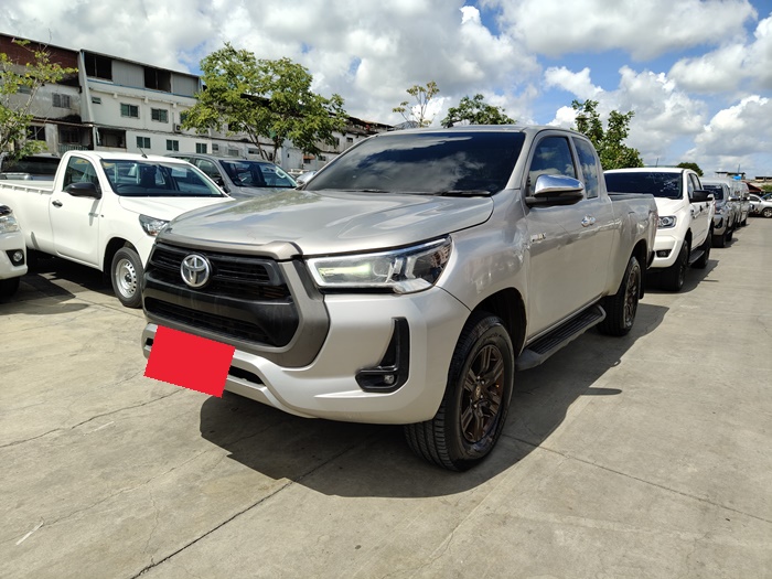 TOYOTA Hilux