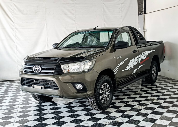 TOYOTA Hilux