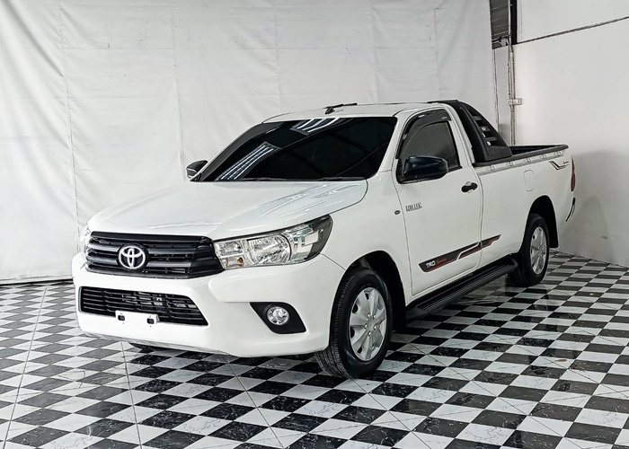 TOYOTA Hilux