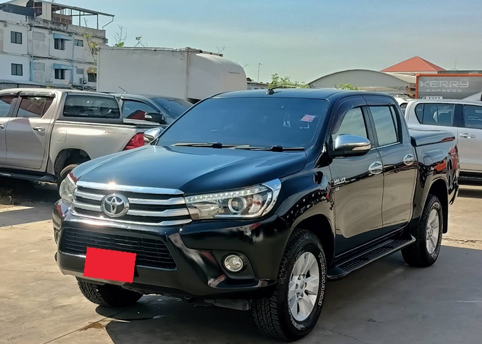 TOYOTA Hilux