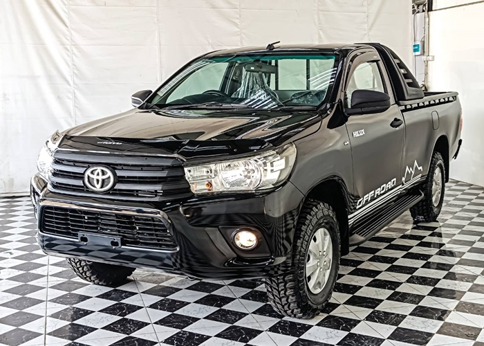 TOYOTA Hilux