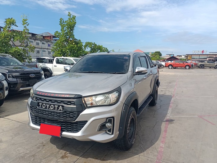 TOYOTA Hilux