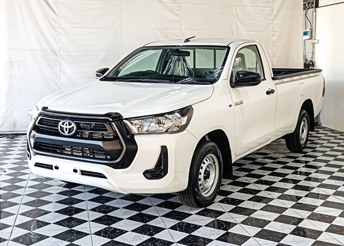 TOYOTA Hilux