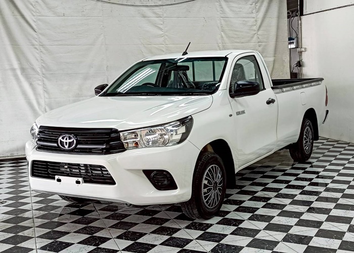 TOYOTA Hilux