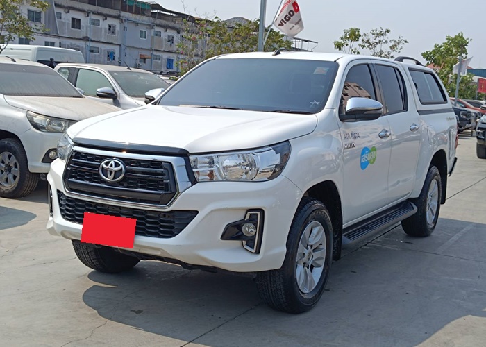 TOYOTA Hilux