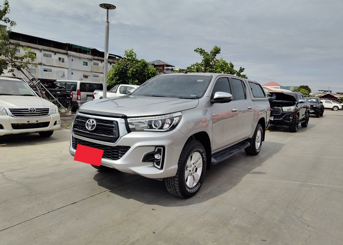 TOYOTA Hilux