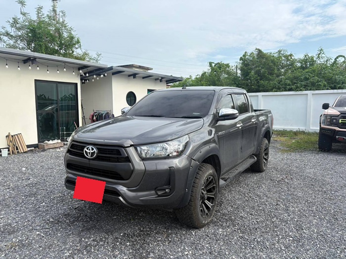 TOYOTA Hilux