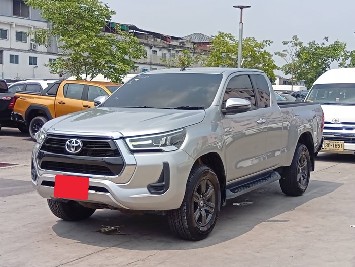 TOYOTA Hilux