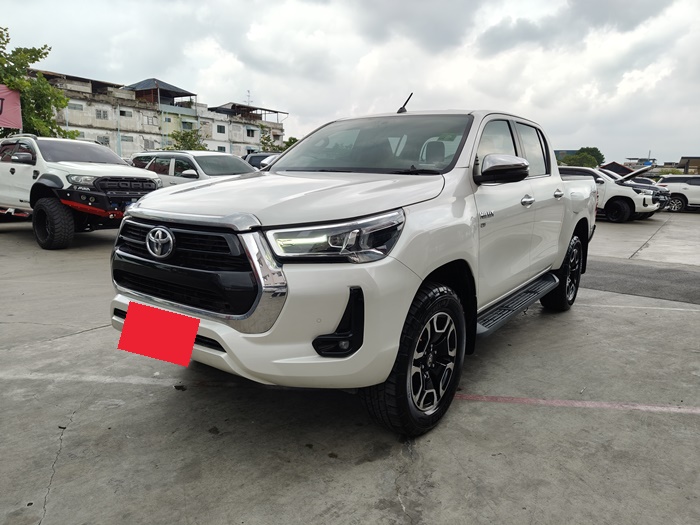 TOYOTA Hilux