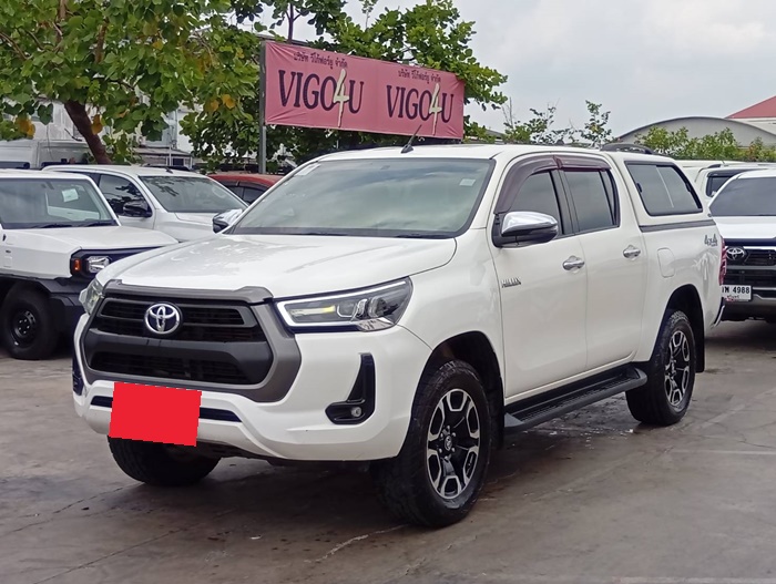 TOYOTA Hilux