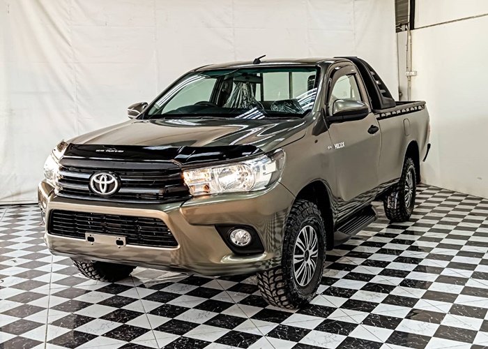 TOYOTA Hilux