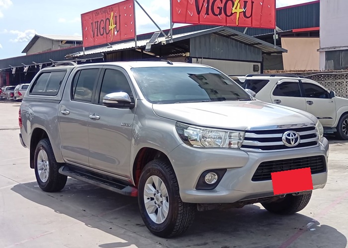 TOYOTA Hilux