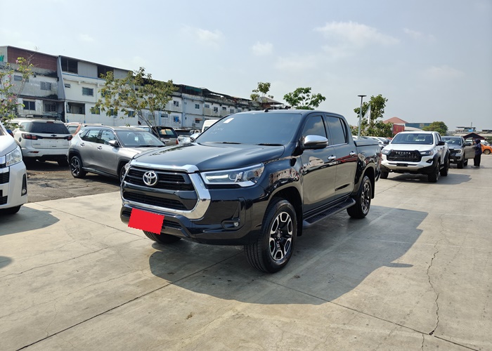 TOYOTA Hilux