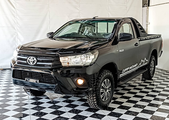 TOYOTA Hilux