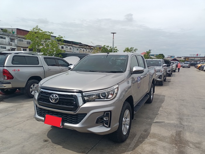 TOYOTA Hilux