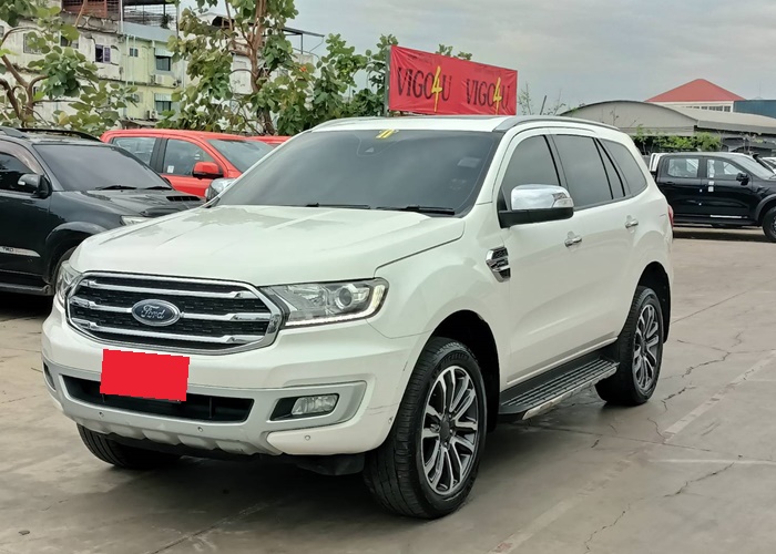 FORD EVEREST.