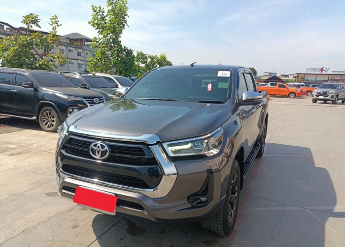 TOYOTA Hilux