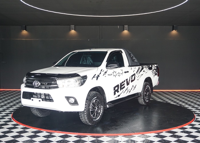 TOYOTA Hilux