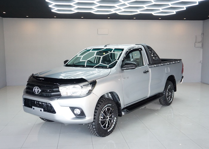 TOYOTA HILUX REVO