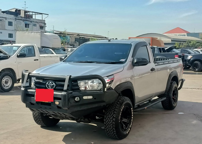 TOYOTA Hilux