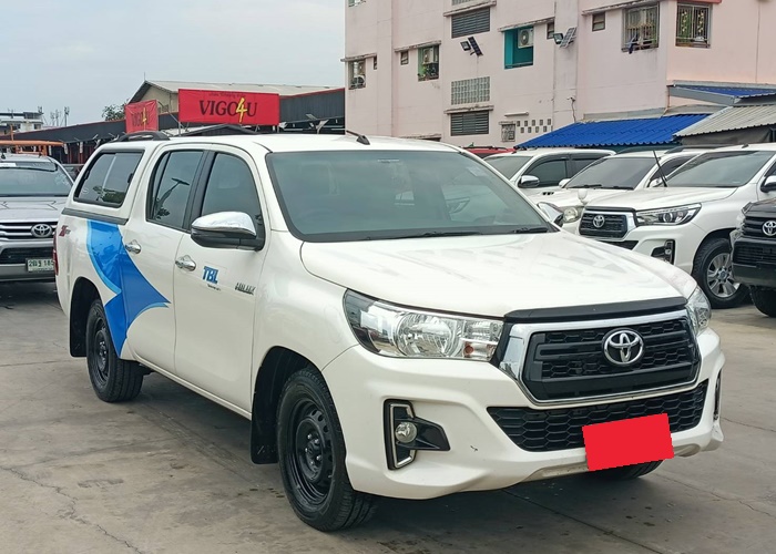 TOYOTA Hilux