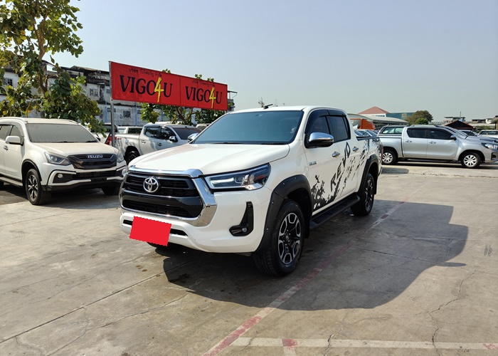 TOYOTA Hilux