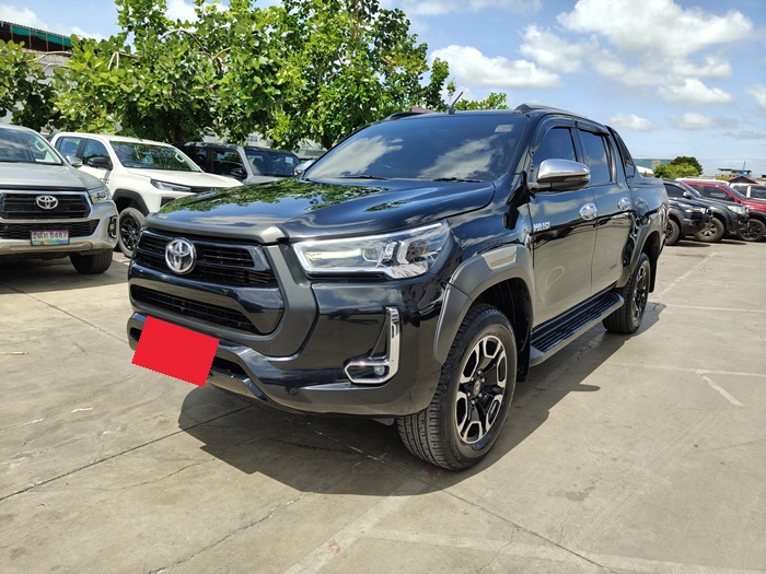 TOYOTA Hilux