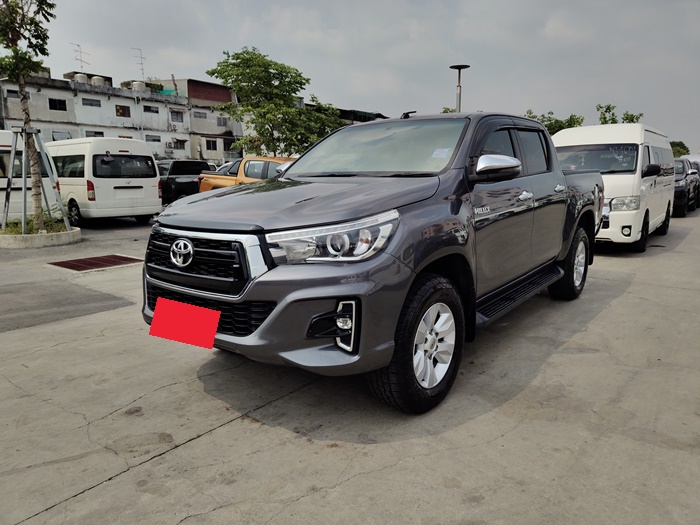 TOYOTA Hilux