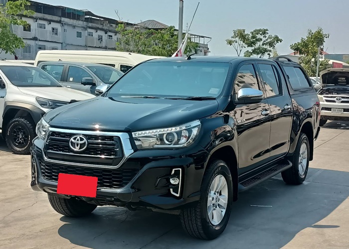 TOYOTA Hilux