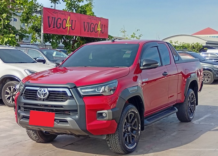 TOYOTA Hilux