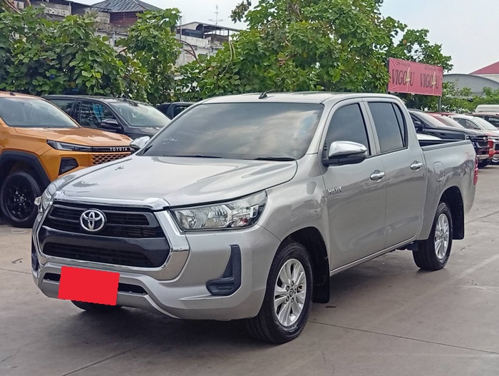 TOYOTA Hilux